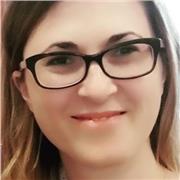 Doy clases particulares de inglés y francés Me gusta la docencia por encima de cualquier otra actividad. Me pongo en el lugar del alumno y de los padres, procurando la conciliación familiar cuando esta es necesaria. Logro implicar al alumno en sus estudio